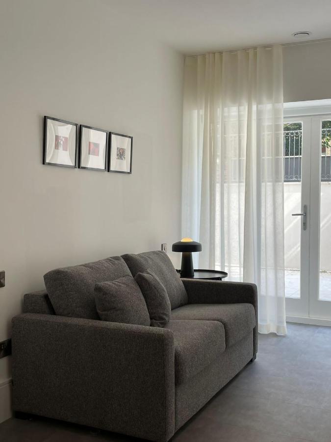 Brand New 3-Bedroom Home In Londýn Exteriér fotografie